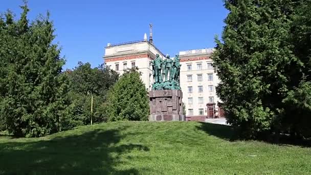 Moscú Rusia Agosto 2021 Monumento Dedicado Los Equipos Construcción Estudiantes — Vídeos de Stock