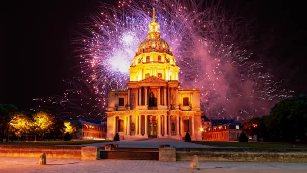 Celebratory Colorful Fireworks Les Invalides National Residence Invalids Night Paris — Stok video