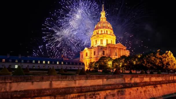 Celebración Fuegos Artificiales Colores Sobre Los Inválidos Residencia Nacional Los — Vídeos de Stock