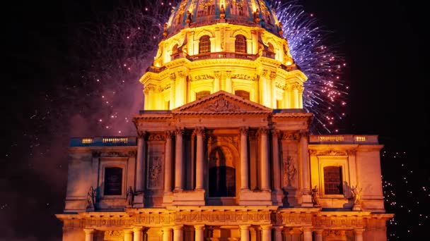 Celebración Fuegos Artificiales Colores Sobre Los Inválidos Residencia Nacional Los — Vídeos de Stock