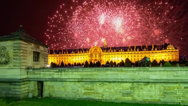 Festeggiamenti Fuochi Artificio Colorati Sul Les Invalides Residenza Nazionale Degli — Video Stock