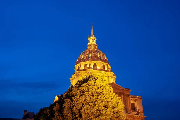 夜になるとレ インヴァリデス National Residence Invalides フランス — ストック写真