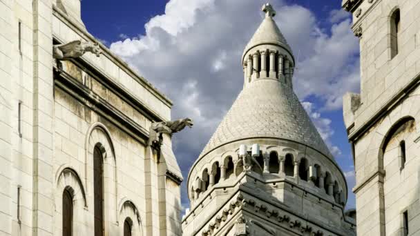 巴黎圣心大教堂 Basilica Sacred Heart Paris 俗称圣心大教堂 Sacre Coeur Basilica 位于法国巴黎的蒙马特区 — 图库视频影像