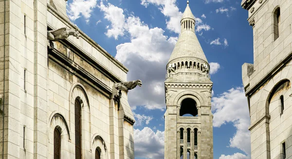 프랑스 파리의 몽마르트르 지역에 스러운 Sacre Coeur Basilica — 스톡 사진