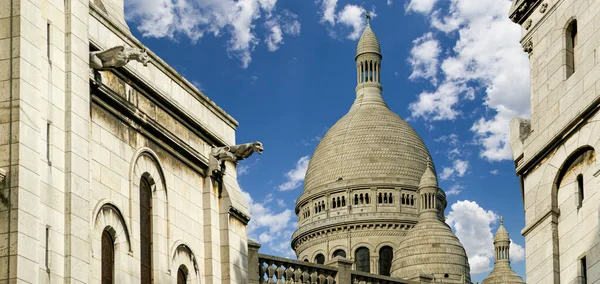 巴黎圣心大教堂 Basilica Sacred Heart Paris 俗称圣心大教堂 Sacre Coeur Basilica 位于法国巴黎蒙马特区 — 图库照片