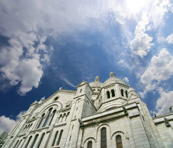 巴黎圣心大教堂 Basilica Sacred Heart Paris 俗称圣心大教堂 Sacre Coeur Basilica 位于法国巴黎蒙马特区 — 图库照片