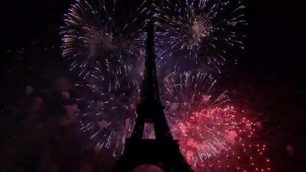 Kleurrijk Vuurwerk Boven Eiffeltoren Parijs Frankrijk — Stockvideo