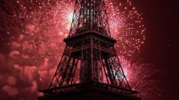 Fuegos Artificiales Colores Celebración Sobre Torre Eiffel París Francia — Vídeo de stock
