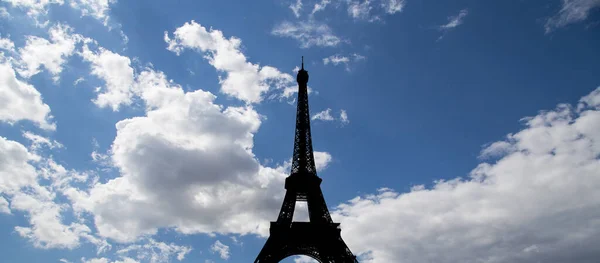 Eiffelturm Kontur Paris Frankreich Vor Dem Hintergrund Eines Schönen Himmels — Stockfoto