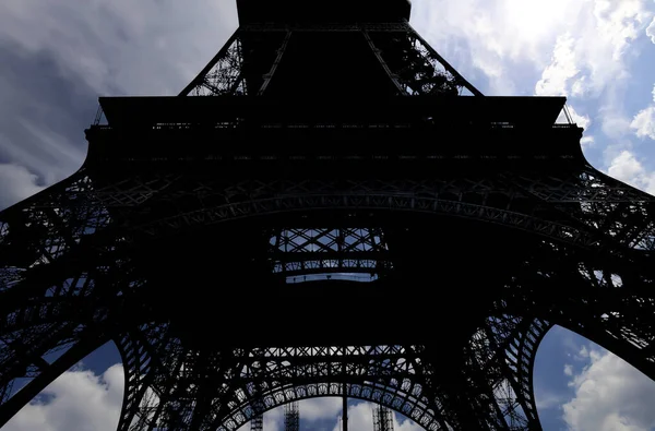 Eiffelturm Kontur Paris Frankreich Vor Dem Hintergrund Eines Schönen Himmels — Stockfoto