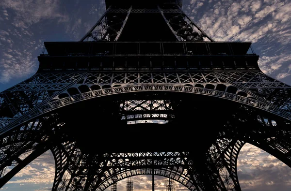 Eiffel Tower Contour Paris France Background Beautiful Sky — Stock Photo, Image
