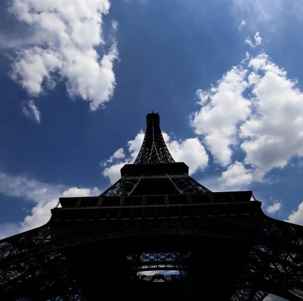 Eiffelturm Kontur Paris Frankreich Vor Dem Hintergrund Eines Schönen Himmels — Stockfoto