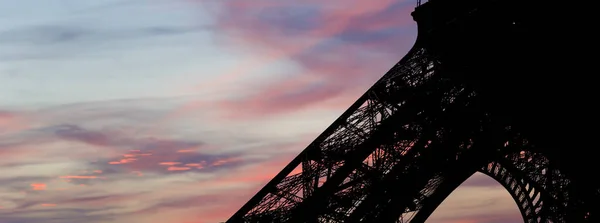 Torre Eiffel Contorno París Francia Sobre Fondo Hermoso Cielo — Foto de Stock