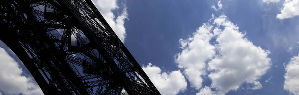 Torre Eiffel Contorno Paris França Fundo Belo Céu — Fotografia de Stock