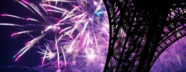 Fuegos Artificiales Colores Celebración Sobre Torre Eiffel París Francia — Foto de Stock