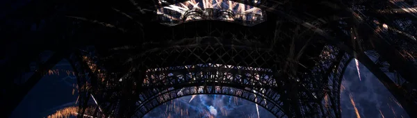 Kolorowe Fajerwerki Wieży Eiffla Paryżu Francja — Zdjęcie stockowe