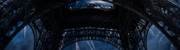 Slavnostní Barevný Ohňostroj Nad Eiffelovou Věží Paříži Francie — Stock fotografie