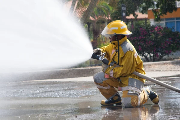 Trabajo de bombero — Foto de Stock