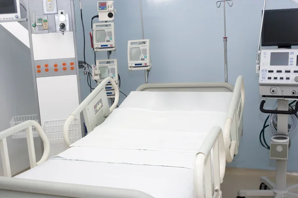 Donanımlı hastane odası — Stok fotoğraf