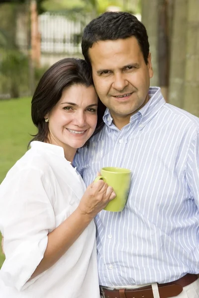 Amante casal beber café — Fotografia de Stock