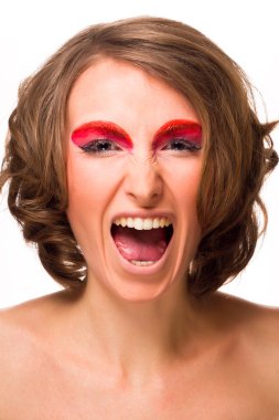 güzel esmer kırmızı ruj