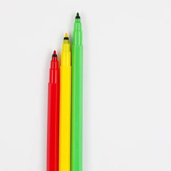 Green, yellow and red marker pens — Stock Photo, Image