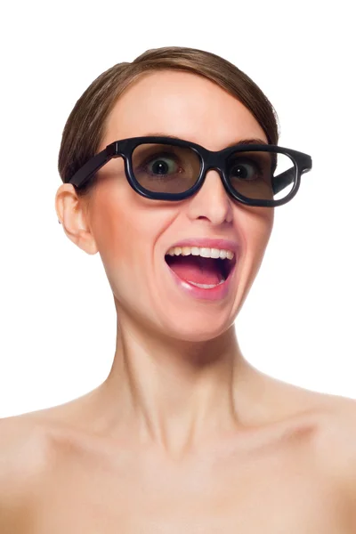 Giovane donna divertente con gli occhiali neri. Isolato su sfondo bianco — Foto Stock