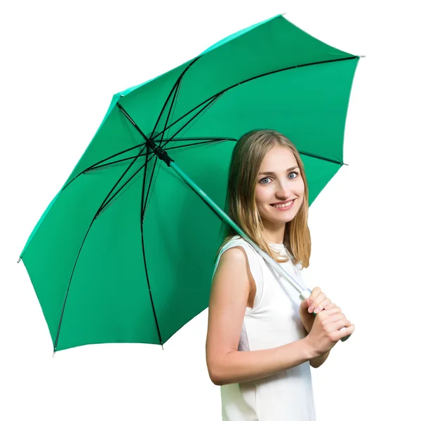 Bella ragazza sorridente che tiene un ombrello verde — Foto Stock