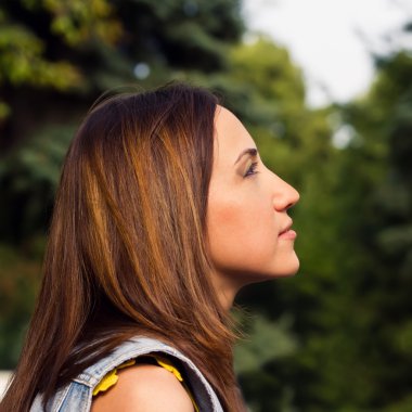 genç kadın arıyorum