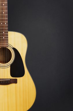 akustik gitar