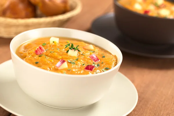 Batata doce e sopa de maçã — Fotografia de Stock