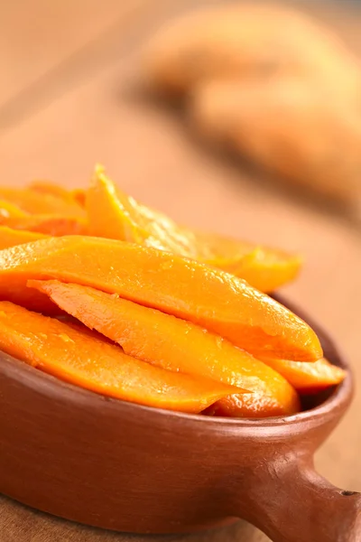 Karamelize tatlı patates dilimleri — Stok fotoğraf
