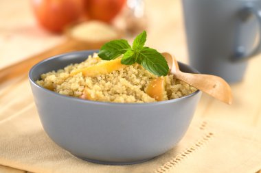 apple ile Quinoa yulaf lapası색된 구성표에서 디지털 추상 예술 스타일 작품