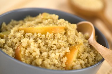apple ile Quinoa yulaf lapası색된 구성표에서 디지털 추상 예술 스타일 작품