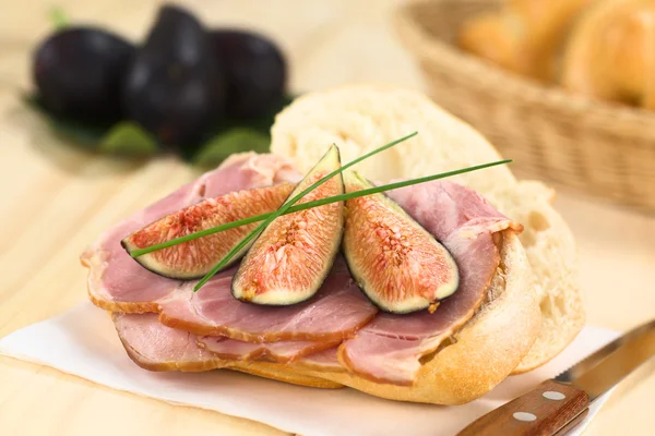 Fig and Ham Sandwich — Stock Photo, Image