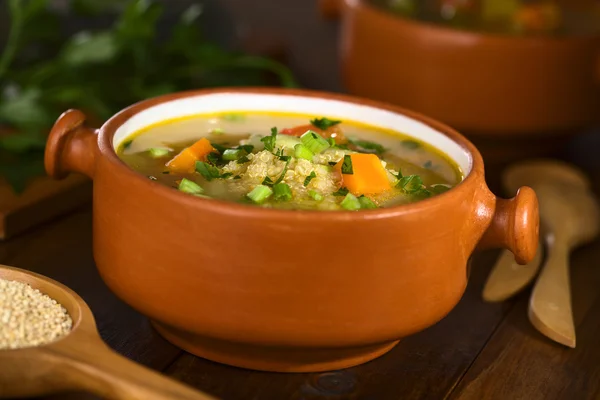 Quinoa και λαχανικών σούπα — Φωτογραφία Αρχείου