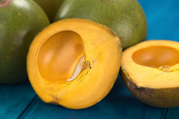 Fructe peruviene numite Lucuma — Fotografie, imagine de stoc