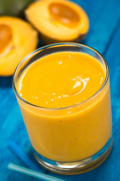 Lucuma Milkshake — Stock Photo, Image