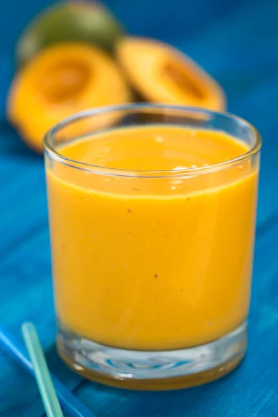 Lucuma-Milchshake — Stockfoto