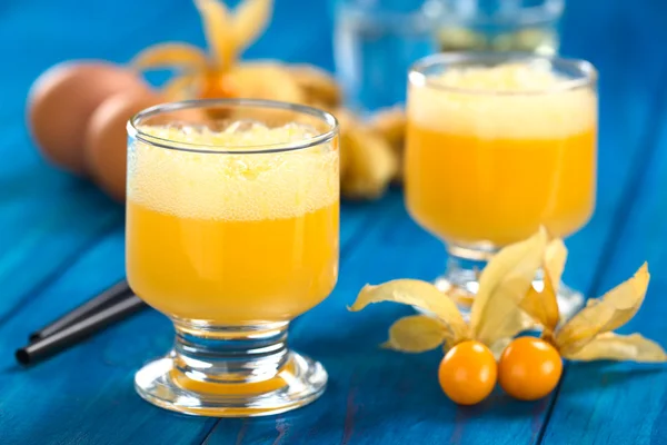 Peruanischer Cocktail namens aguaymanto (Physalis) sauer — Stockfoto