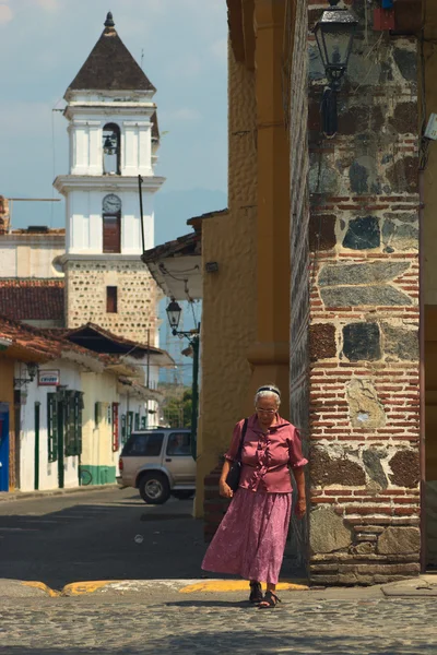 Na rua em Santa Fé de Antioquia, Colômbia — Fotografia de Stock