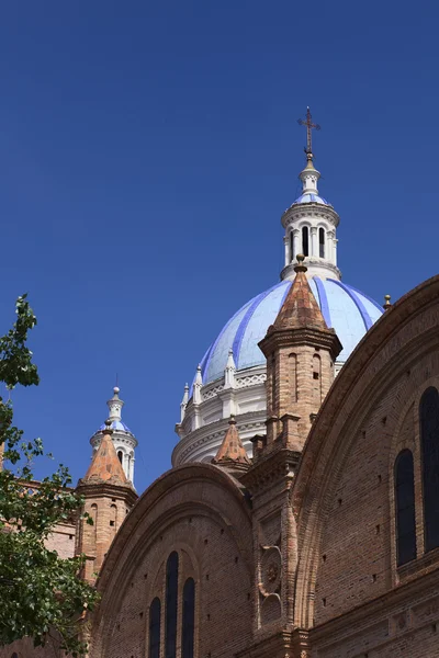 Dome of the New Cathedral in Cuenca, Ecuador — Stock Photo, Image