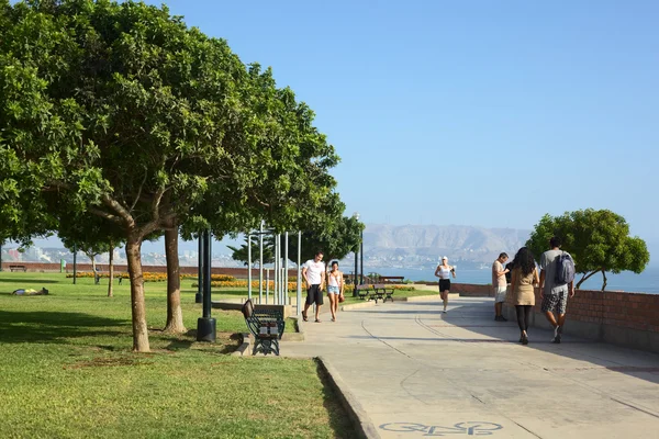 Parc Antonio Raimondi en Miraflores, Lima, Pérou — Photo