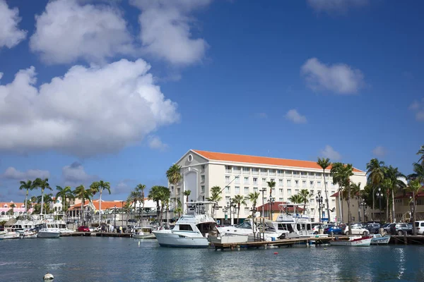 Oranjestad Aruba December 2020 Vissersboten Wind Creek Marina Het Renaissance — Stockfoto