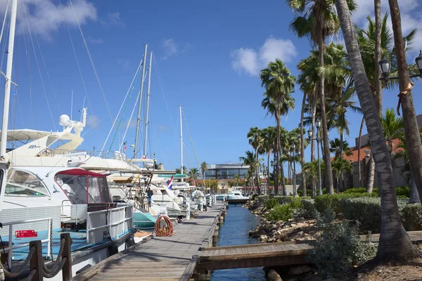 Oranjestad Aruba December 2020 Sailing Motor Boats Wind Creek Marina — Fotografia de Stock