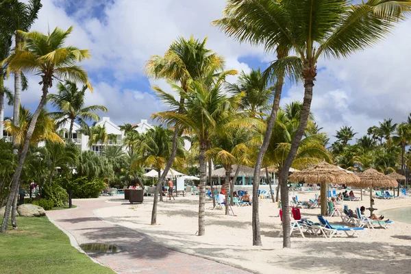 Oranjestad Aruba December 2021 Renaissance Ocean Suites Hotel Swimming Pool — Zdjęcie stockowe