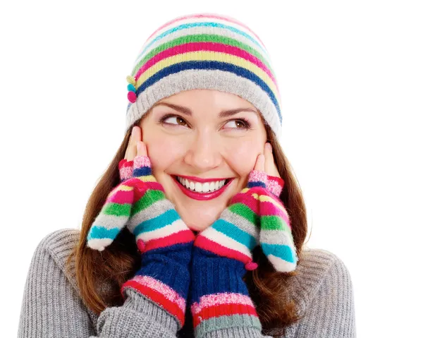 Sonriente chica bonita en manoplas y sombrero — Foto de Stock