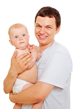 gülümseyen adam ve beyaz arka plan üzerinde şirin bebek