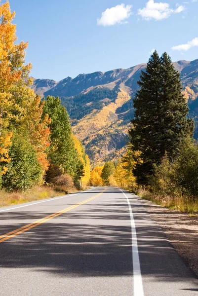 High road in colorado herfst — Stockfoto