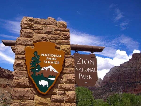 Zion National Park Entrance Sign — Stock Photo, Image